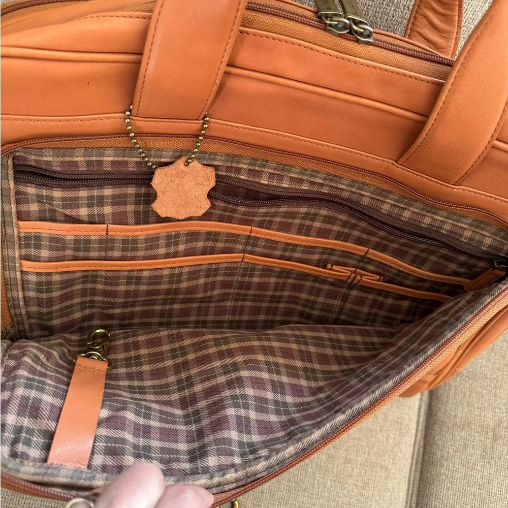 el portal genuine leather